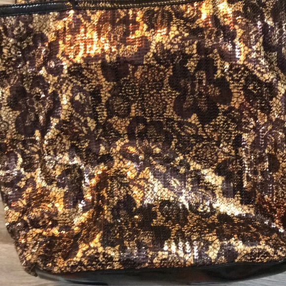 Betsey Johnson gold & black sequin tote w/purse - Picture 4 of 6